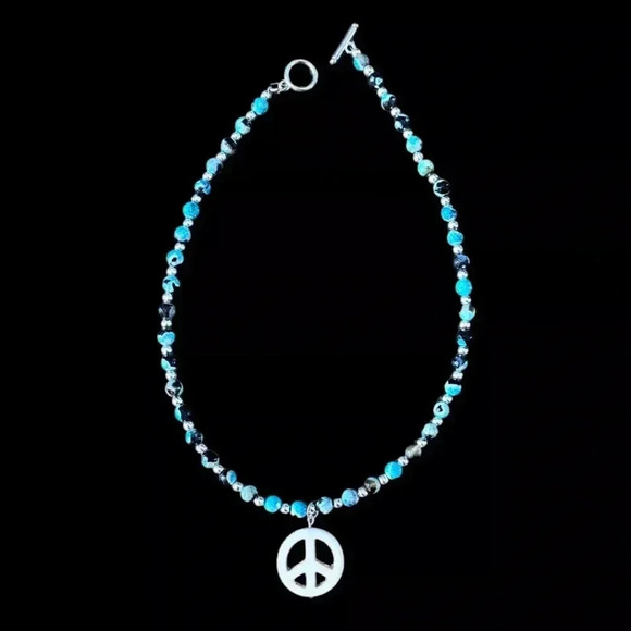 Handmade Beaded Hippie Necklace Ocean Blue Agate Stone Boho Peace Pendant 17” - Picture 3 of 6